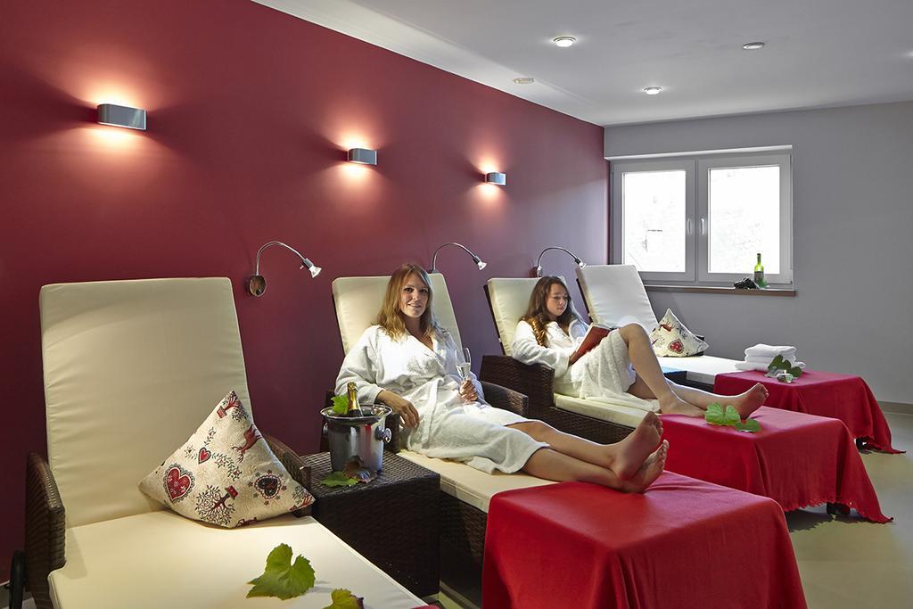 Weinberghotel Nalbach 3*